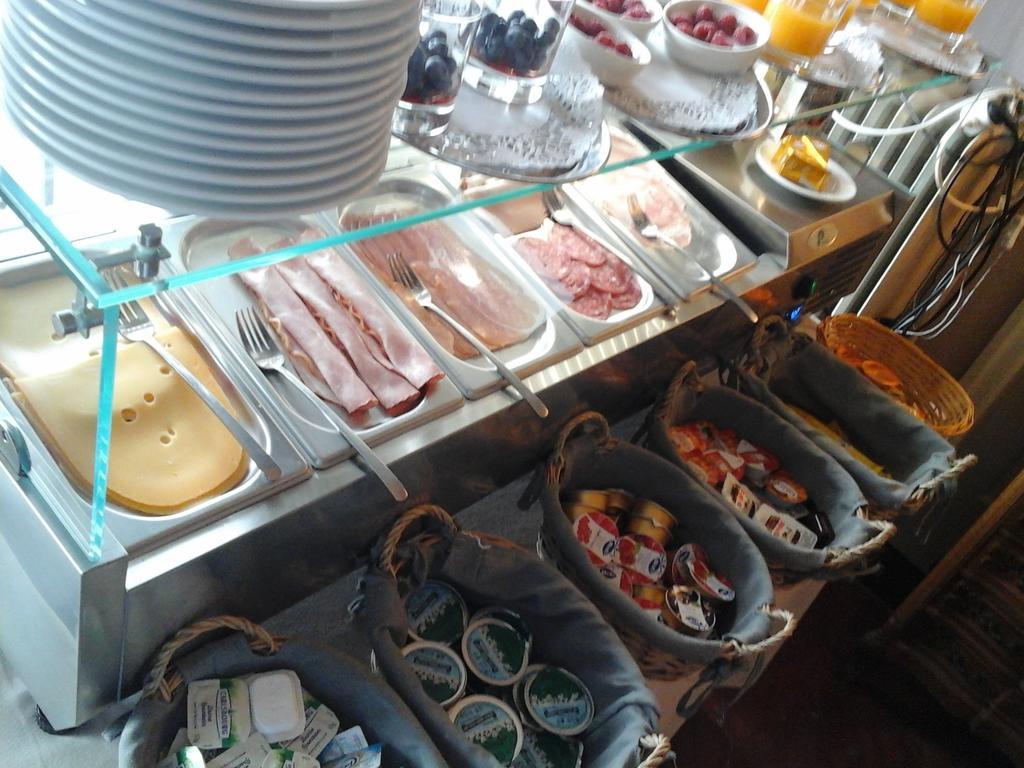 Arconaty Hotel Linter ภายนอก รูปภาพ